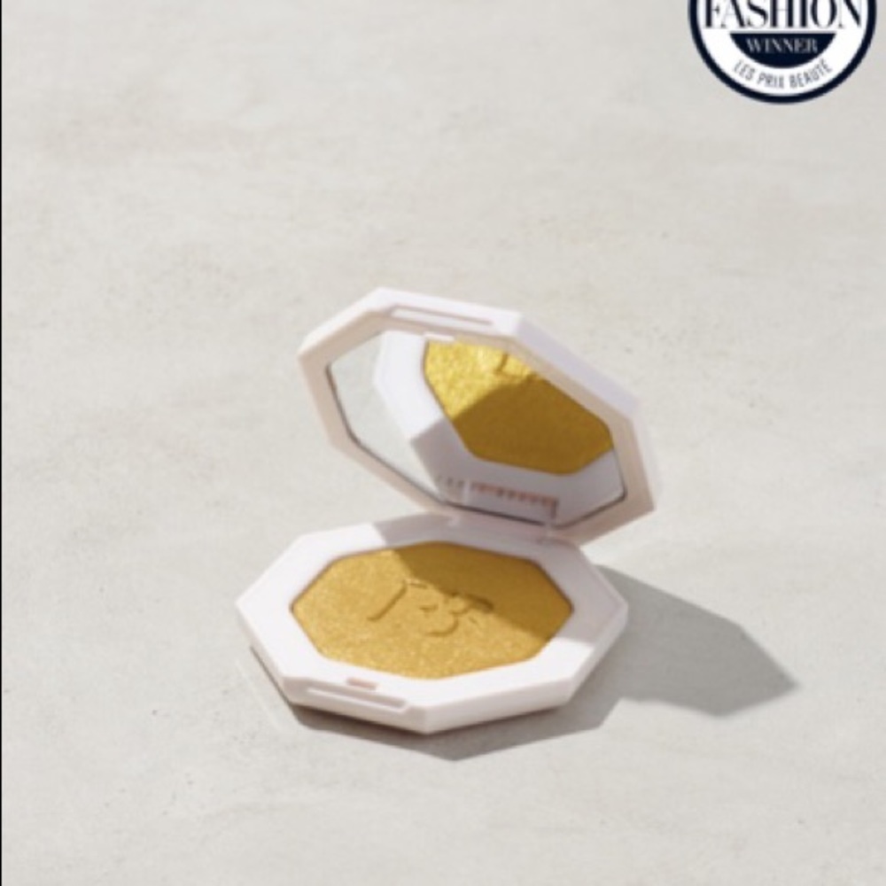 Fenty Beauty Killawatt Freestyle Highlighter